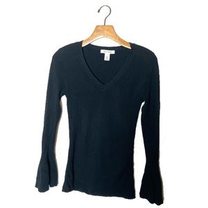 WHITE HOUSE BLACK MARKET black stretchy sweater